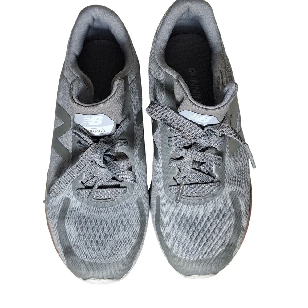 New Balance Arishi v2 Grey Rose Gold Kids Running Shoes KJARIGMY‎ Size 3